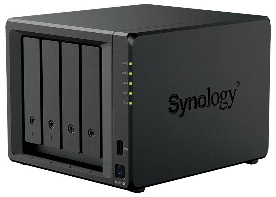 Svart Synology fyrkammare nätverkslagringsanordning med diskenheter, statuslysdioder, USB-port och strömknapp.