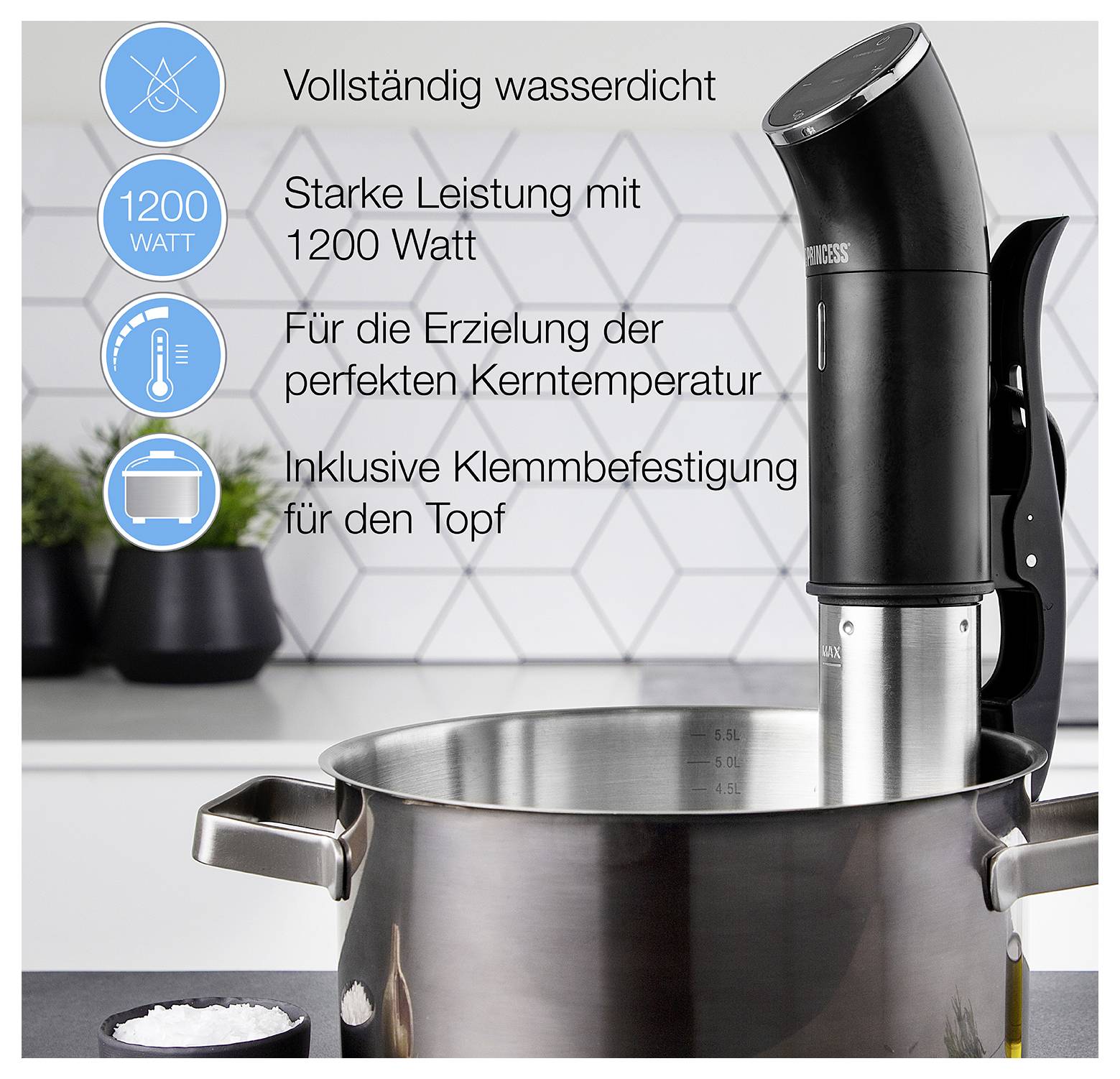 Nedsänkbar cirkulatorkokare i en gryta, med tysk funktionstext: 'Helt vattentät', '1200 Watt', temperaturreglering och klemmfäste.