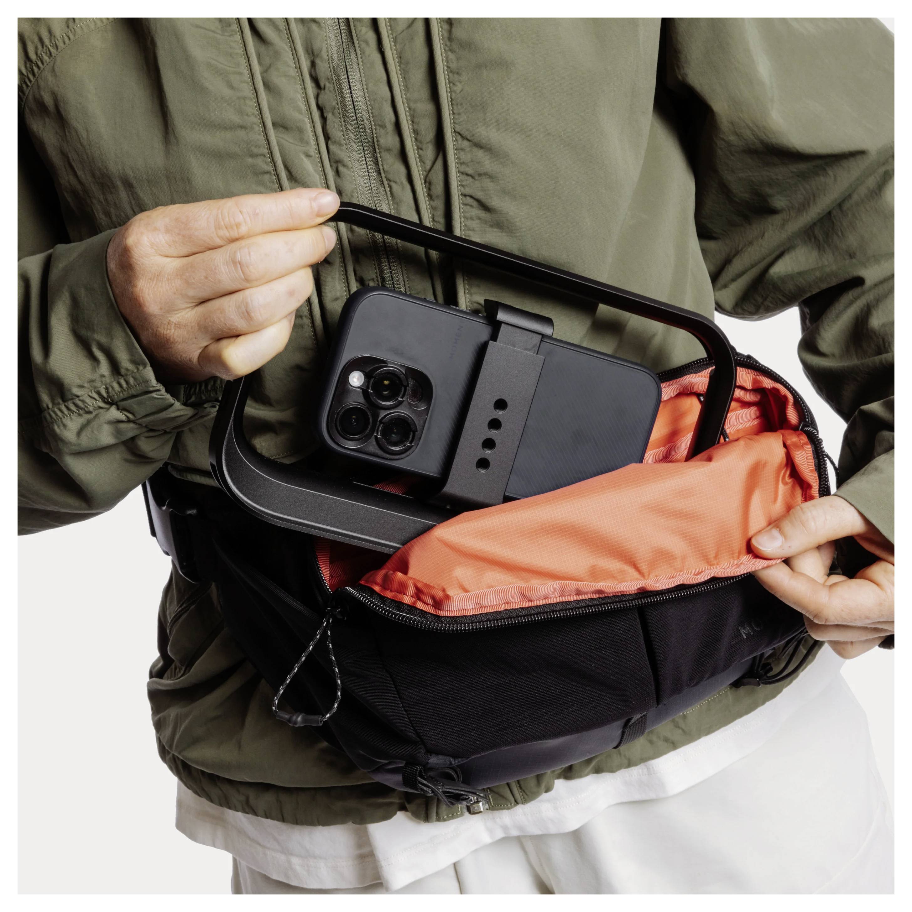 Moment Moment Fast & Light Slate Sling 4L black Kameraväska Vattentät-8