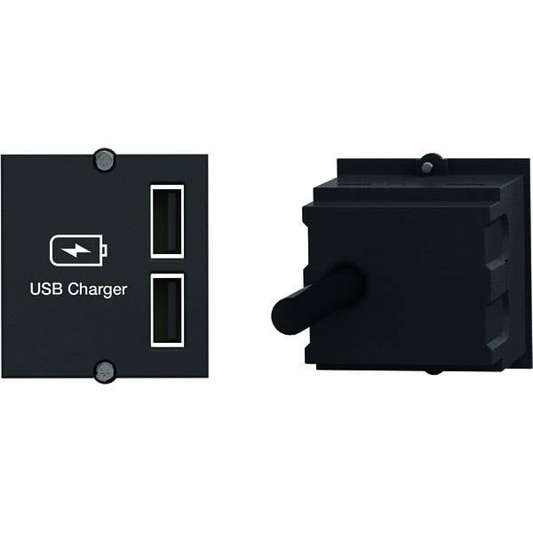 Svart väggmonterad USB-laddningsplatta med två vertikala USB-portar och en sidovy av den fördjupade modulen med ansluten sladd.