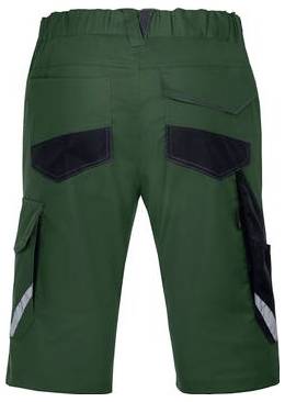 Gröna cargoshorts med svarta fickdetaljer, visad framifrån på en vit bakgrund.