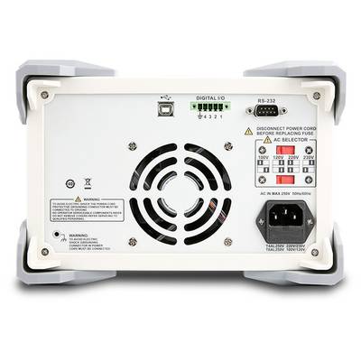 Bakpanel på en strömkälla med kylfläkt, USB- och RS-232-portar, digitala I/O-terminaler, AC-väljare och strömingång.