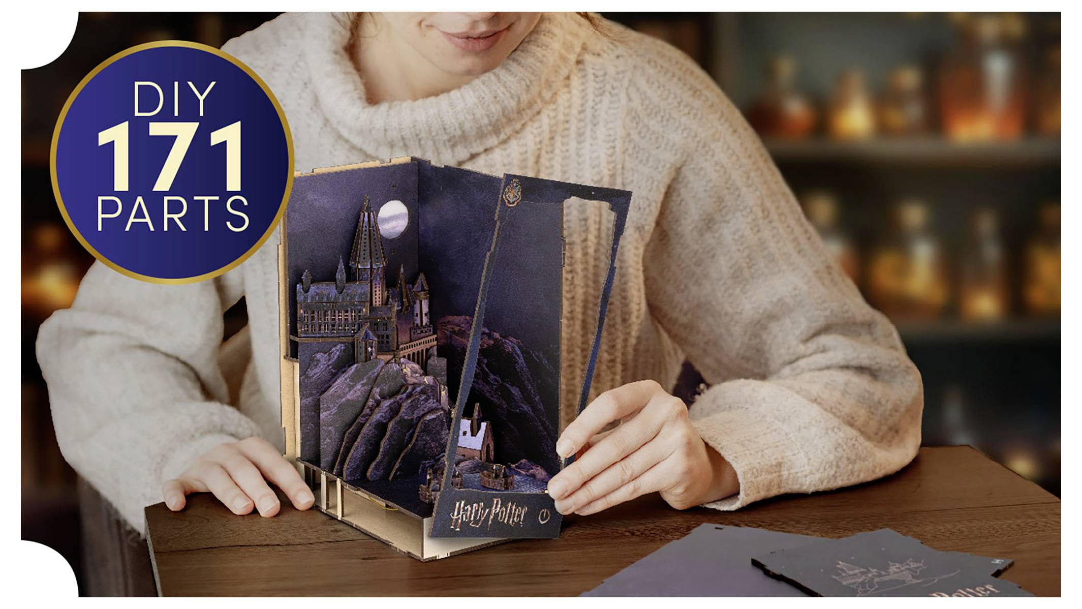 Revell Trä "Tiny Adventures - Harry Potter "Hogwts Castle" Book Nook-7