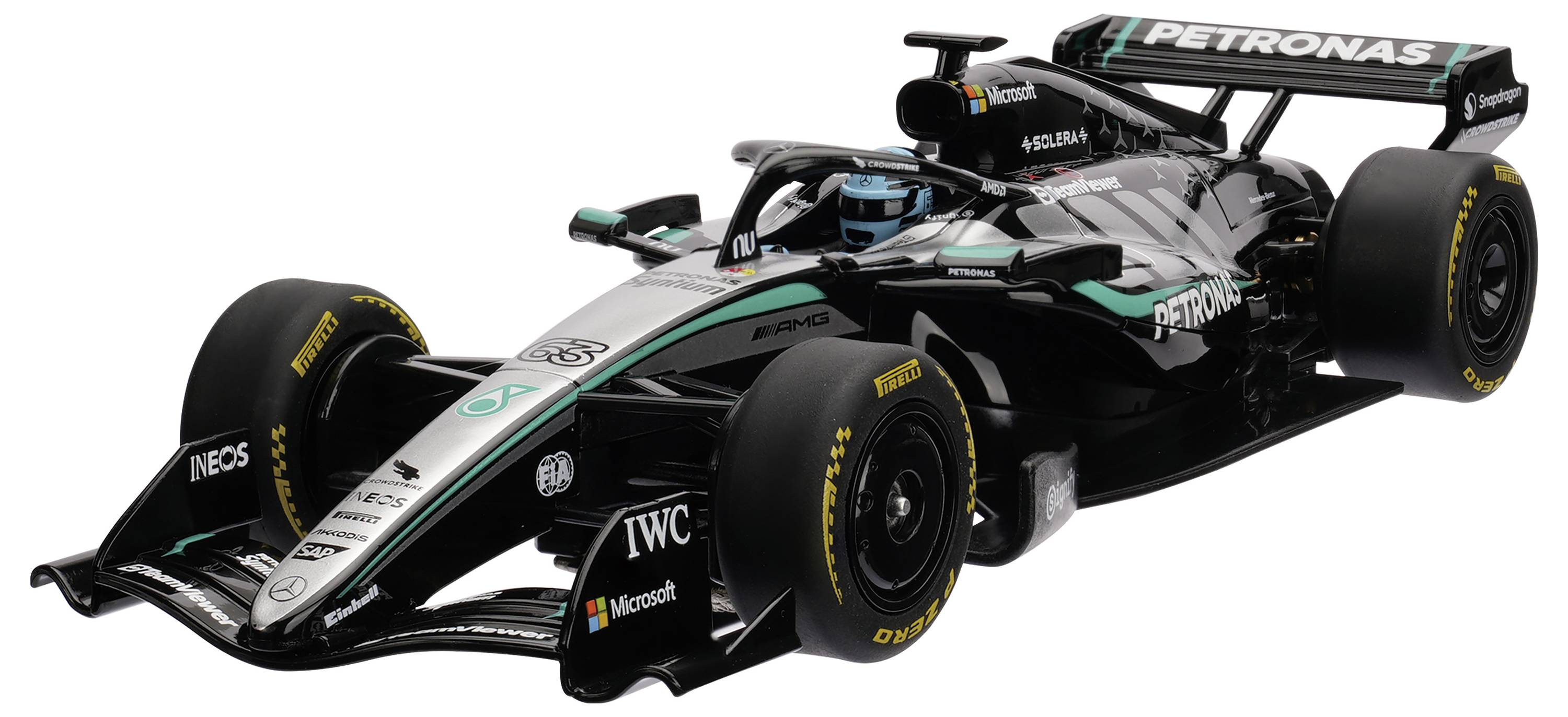 En svart Mercedes Formula 1-racerbil med PETRONAS och IWC-märkning, visad på en vit bakgrund.