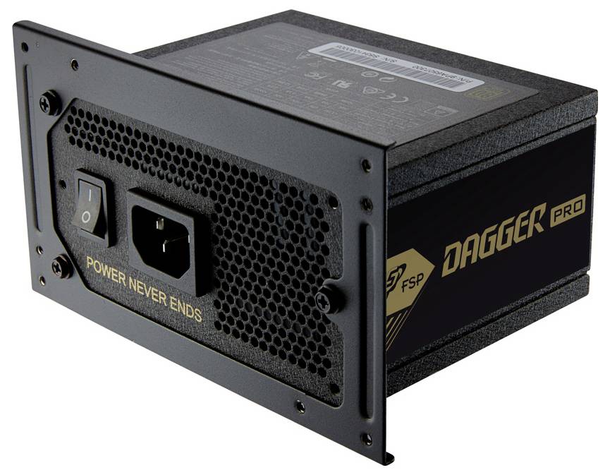 Kompakt FSP Dagger Pro-strömförsörjningsenhet för dator med strömbrytare på framsidan, AC-ingång och ventilerat svart metallfodral.