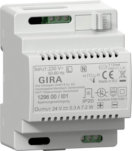 Vit GIRA DIN-skena strömförsörjningsmodul märkt "INPUT: 230 V~" och "OUTPUT: 24 V 0,3 A" med säkringsbrytare, visad framifrån på vit bakgrund.