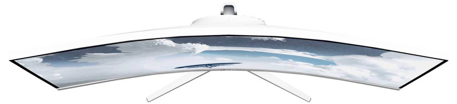Ultrabredd böjd skärmmonitor på ett vitt stativ som visar en himmel- och molnscen.