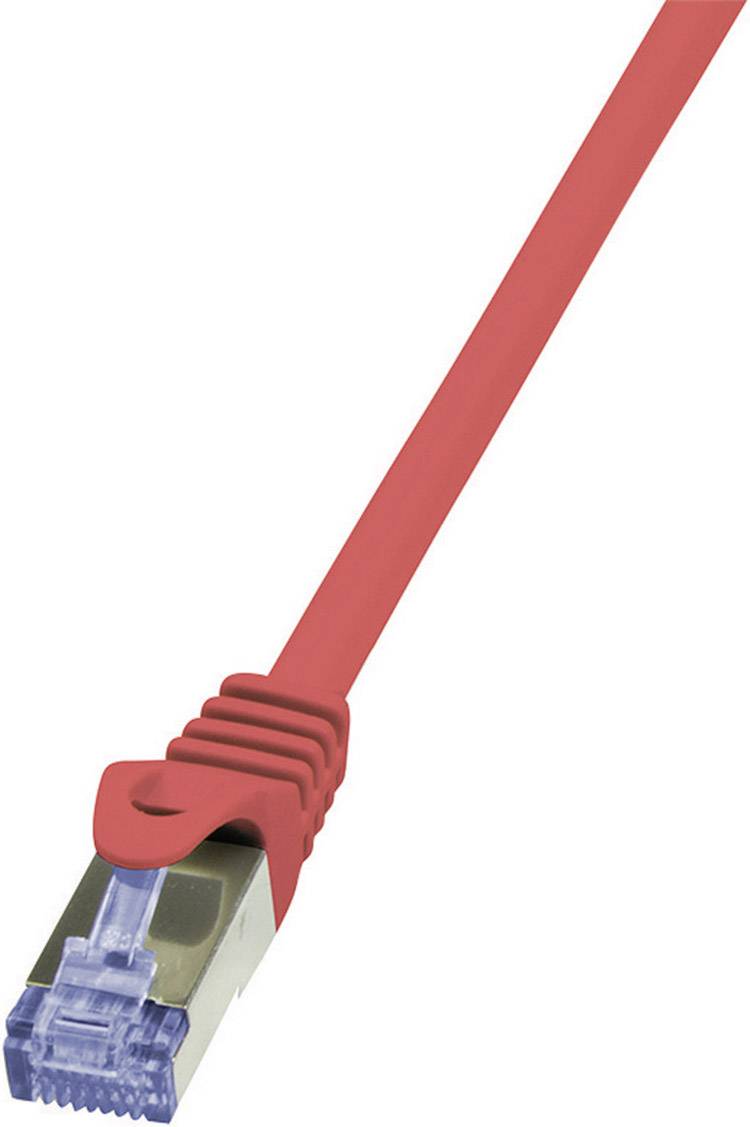 En röd Ethernet-kabel med metallkontakter, redo att anslutas för nätverksanslutningar.