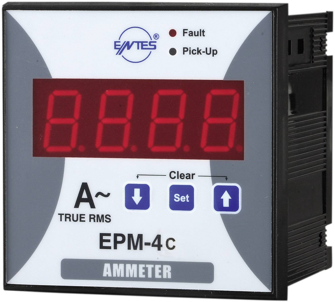 Ett digitalt amperemeter med röd LED-display visar '8.8.8.'. Det har knappar för 'Clear' och 'Set' samt indikatorer för 'Fault' och 'Pick-Up'.