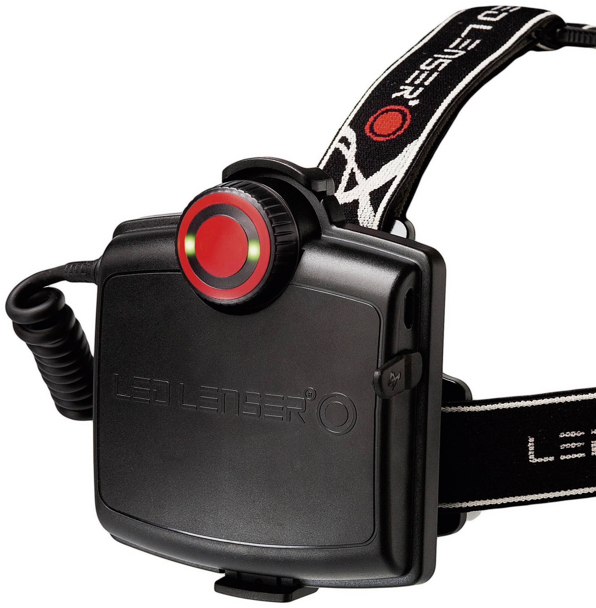 En svart LED Lenser pannlampa med rött ljus på ett svart elastiskt band, lämplig för nattvandringar eller arbete i mörker.