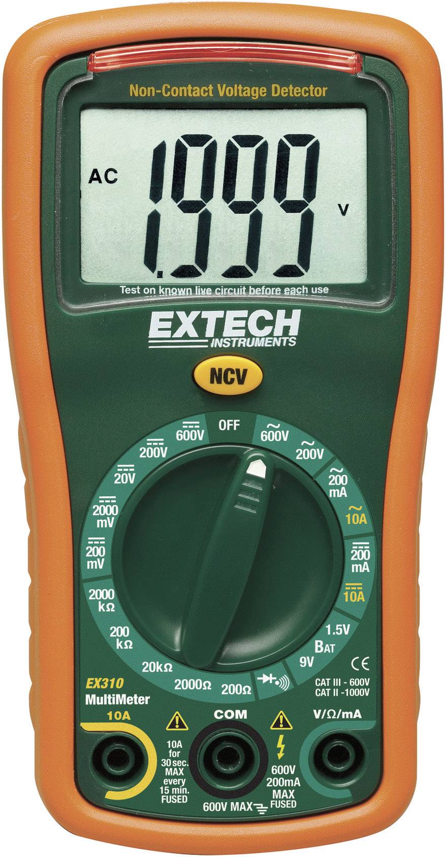 Ett digitalt multimeter visar en spänning på 1999 volt. Den har en vridbar omkopplare för olika mätområden och ingångsanslutningar.