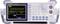 Funktionsgenerator med digitalt display. Visar frekvens på 20 MHz och amplitud på 10 V. Numeriska knappar och reglage finns tillgängliga.