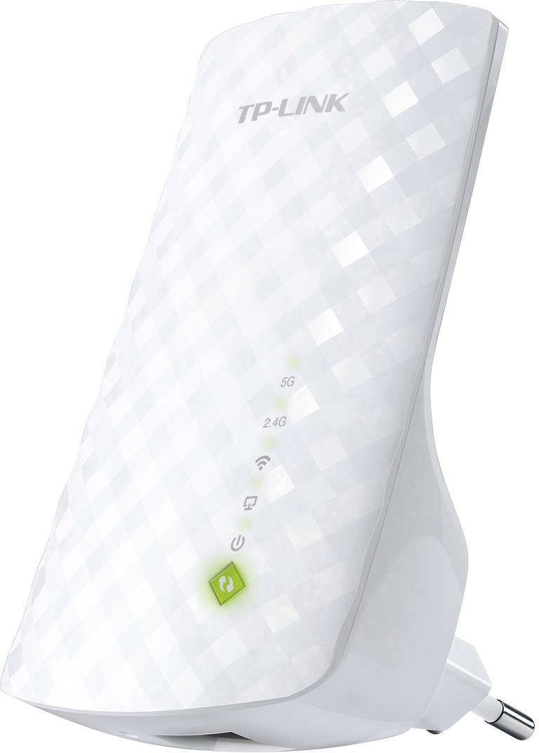 En vit TP-Link WLAN-repeater, ansluten till ett vägguttag. På framsidan lyser olika statuslampor.