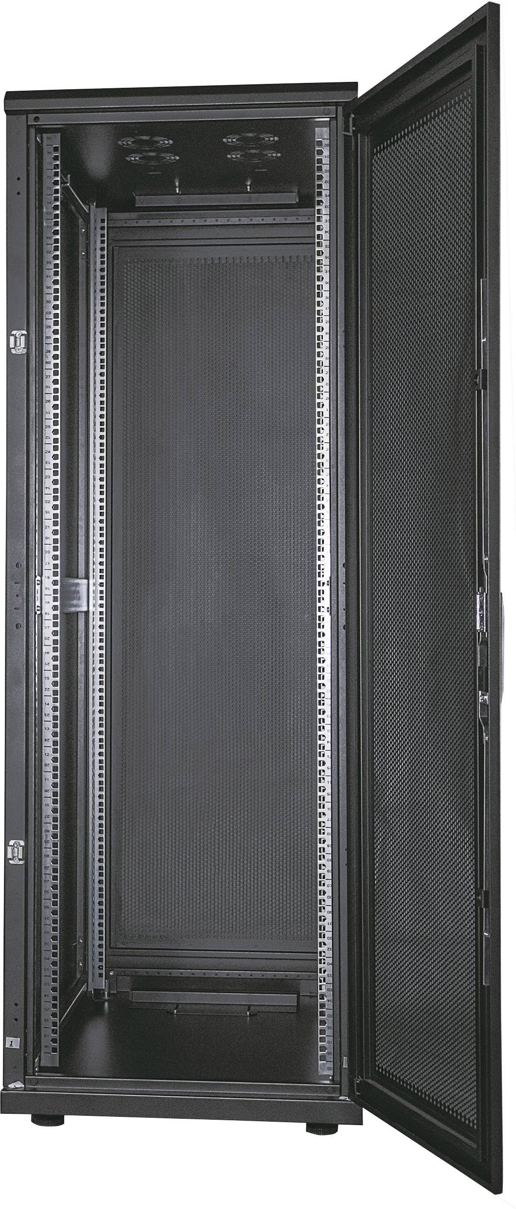 Ett öppet svart serverrack med ventilerad gitterdörr, redo för installation av nätverks- eller datahårdvara.