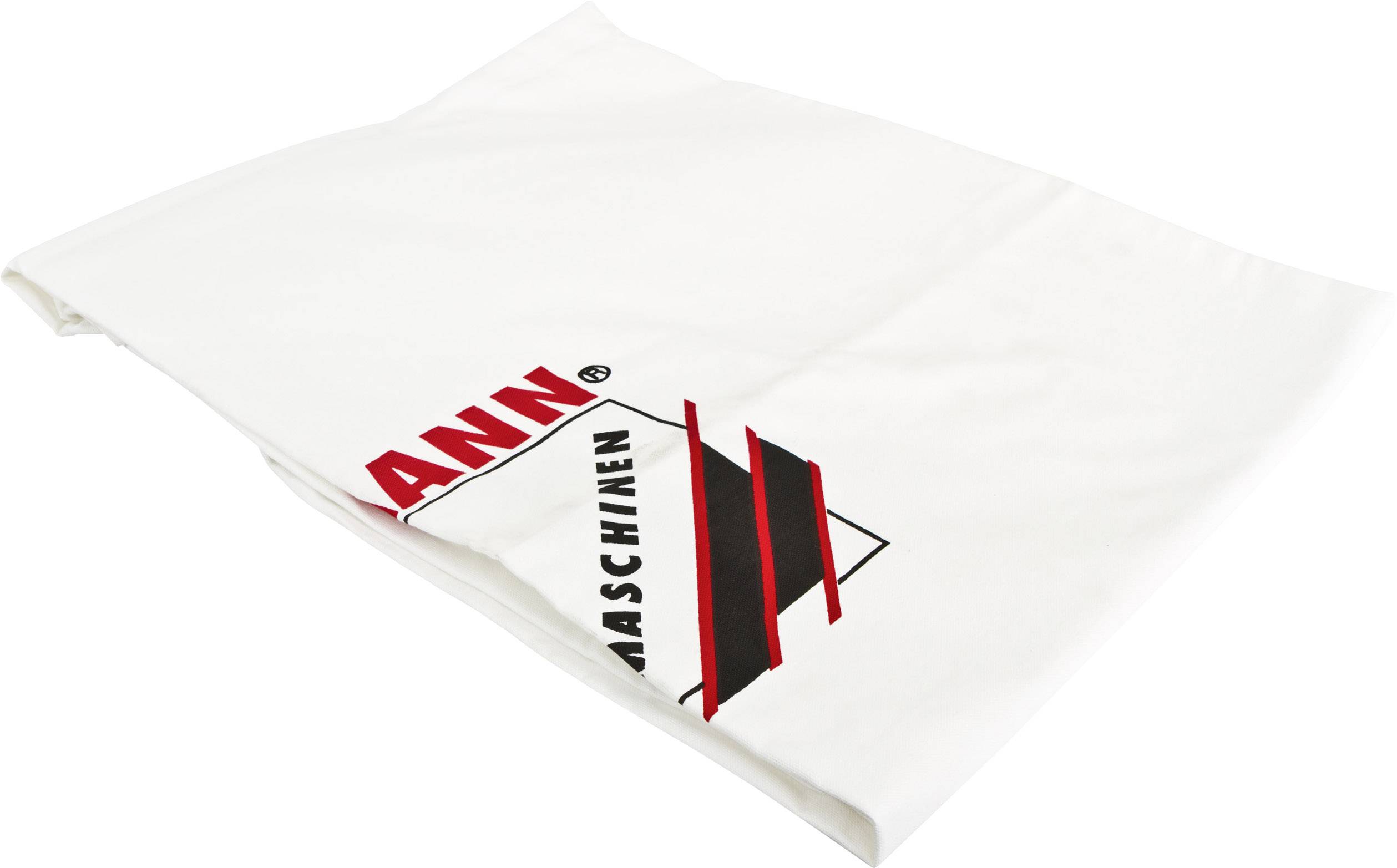 En vit duk med texten 'MANN MASCHINEN' och en stiliserad svart och röd logotyp längs kanten.