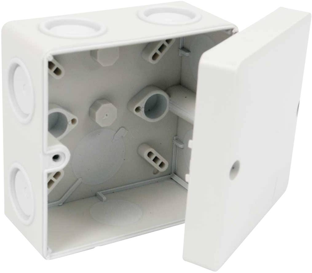 Vit, tom anslutningsdosa av plast med öppet lock, visar invändiga fästpunkter och kabelintag.