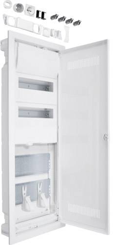 En öppnad fördelningslåda med flera fack och tillbehörsdelar ovanpå, redo för installation i ett elektrotekniskt system.