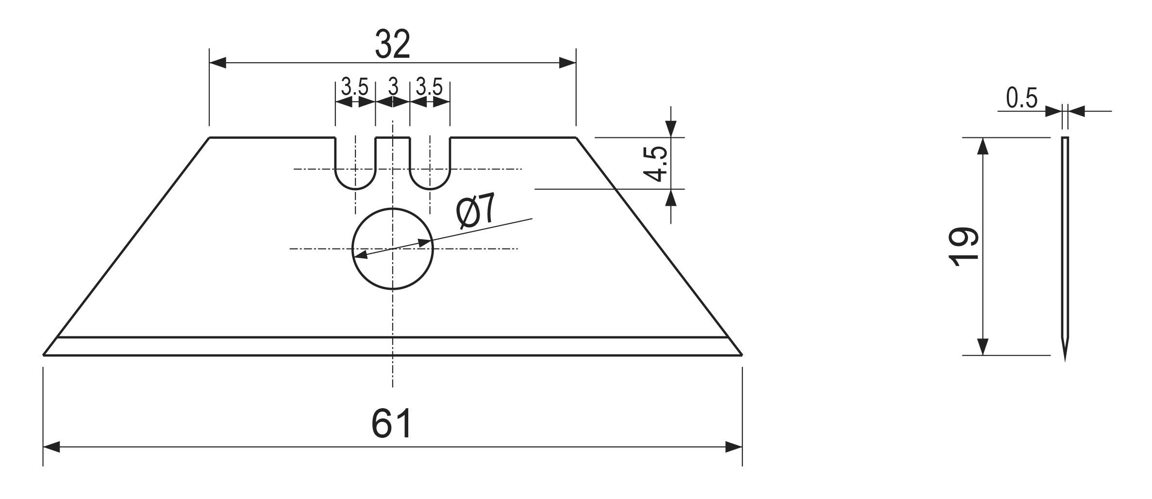 Teknisk ritning av en metalldetalj: Trapetsform, 61 mm bred, 19 mm hög, centralt hål med Ø7 mm, sidorna 0,5 mm tjocka.