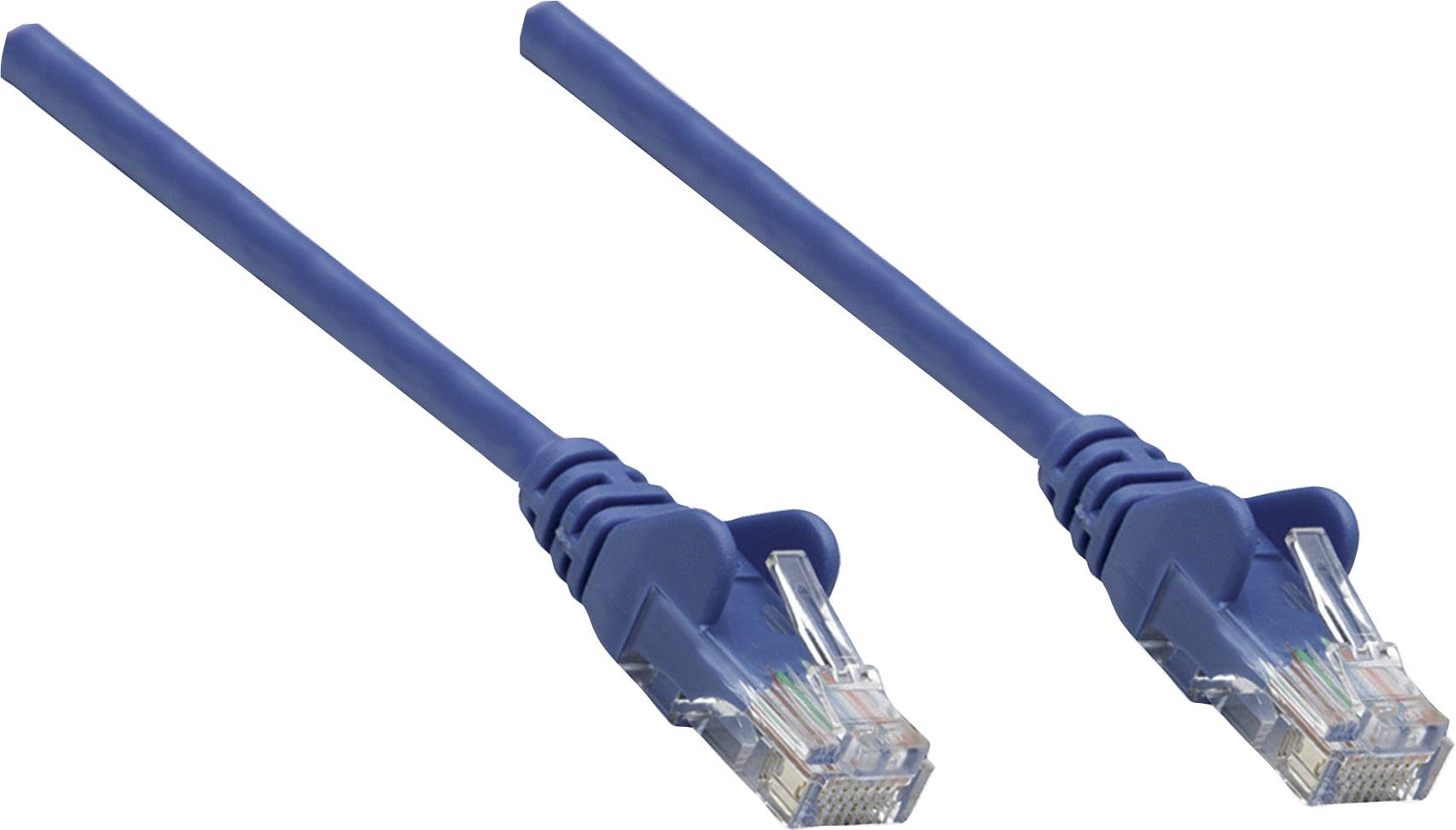 Två blå Ethernet-kablar med var sin RJ45-kontakt, liggande bredvid varandra.