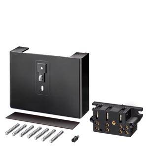 Ett svart adapterset med kontaktdon och flera metallstift; lämpligt för att ansluta elektroniska enheter.
