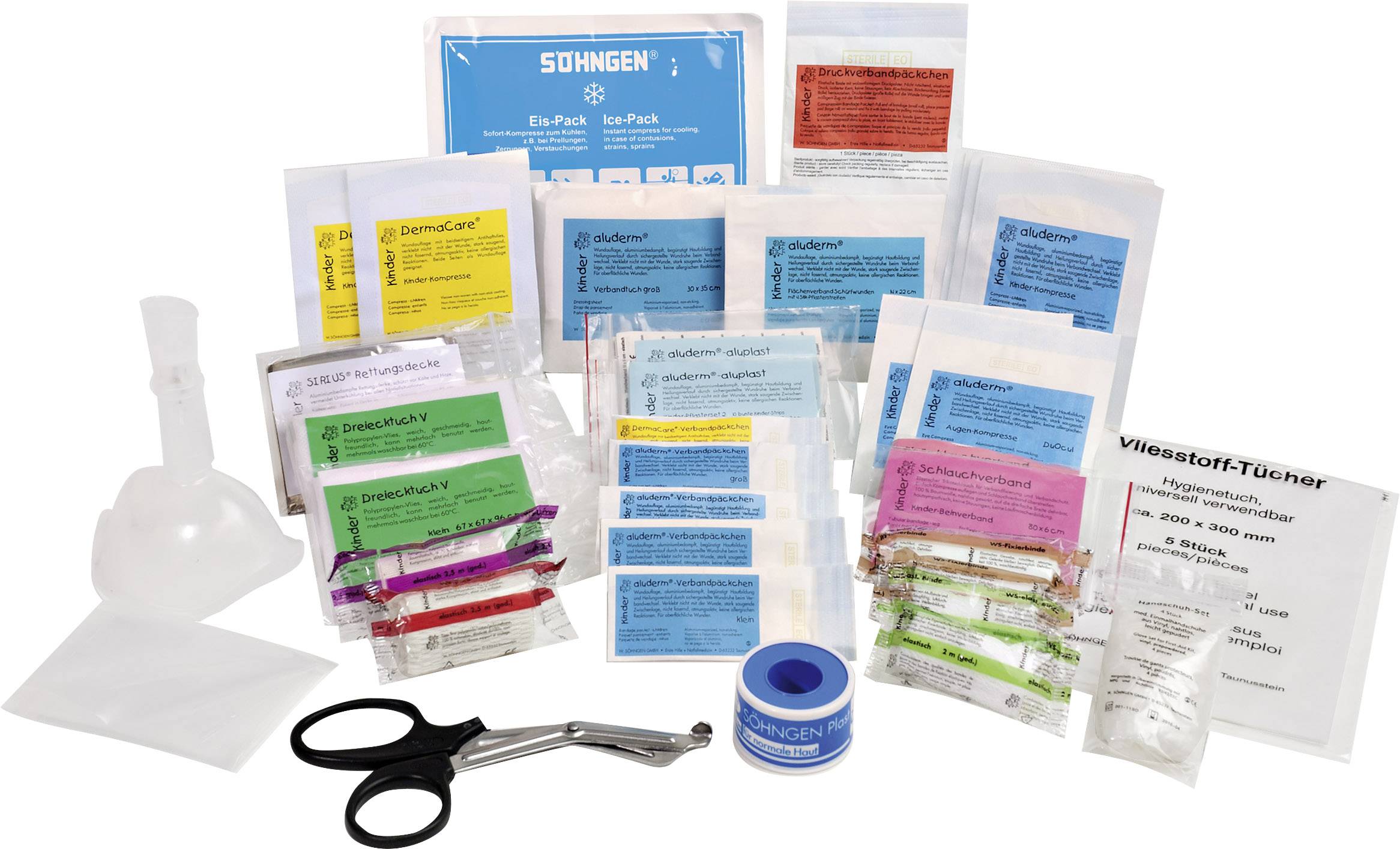 Ett första hjälpen-set med sax, förbandsförpackningar, bandage, plåster, kylkompress, desinfektionsservetter och tratt, för nödsituationer.
