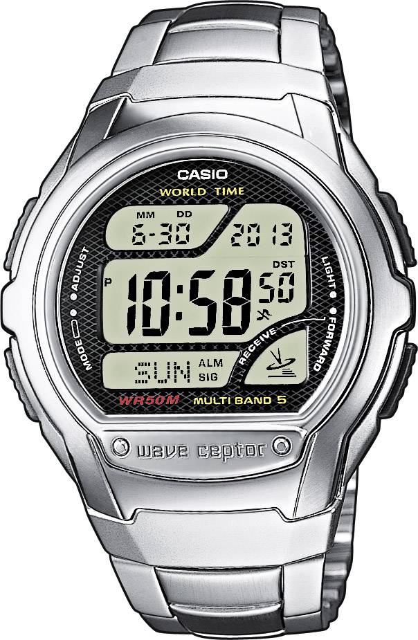Digital Casio-klocka med vågdetekteringsfunktion, datum 30 juni 2013, tid 10:58, visning av veckodag söndag, rostfritt armband.