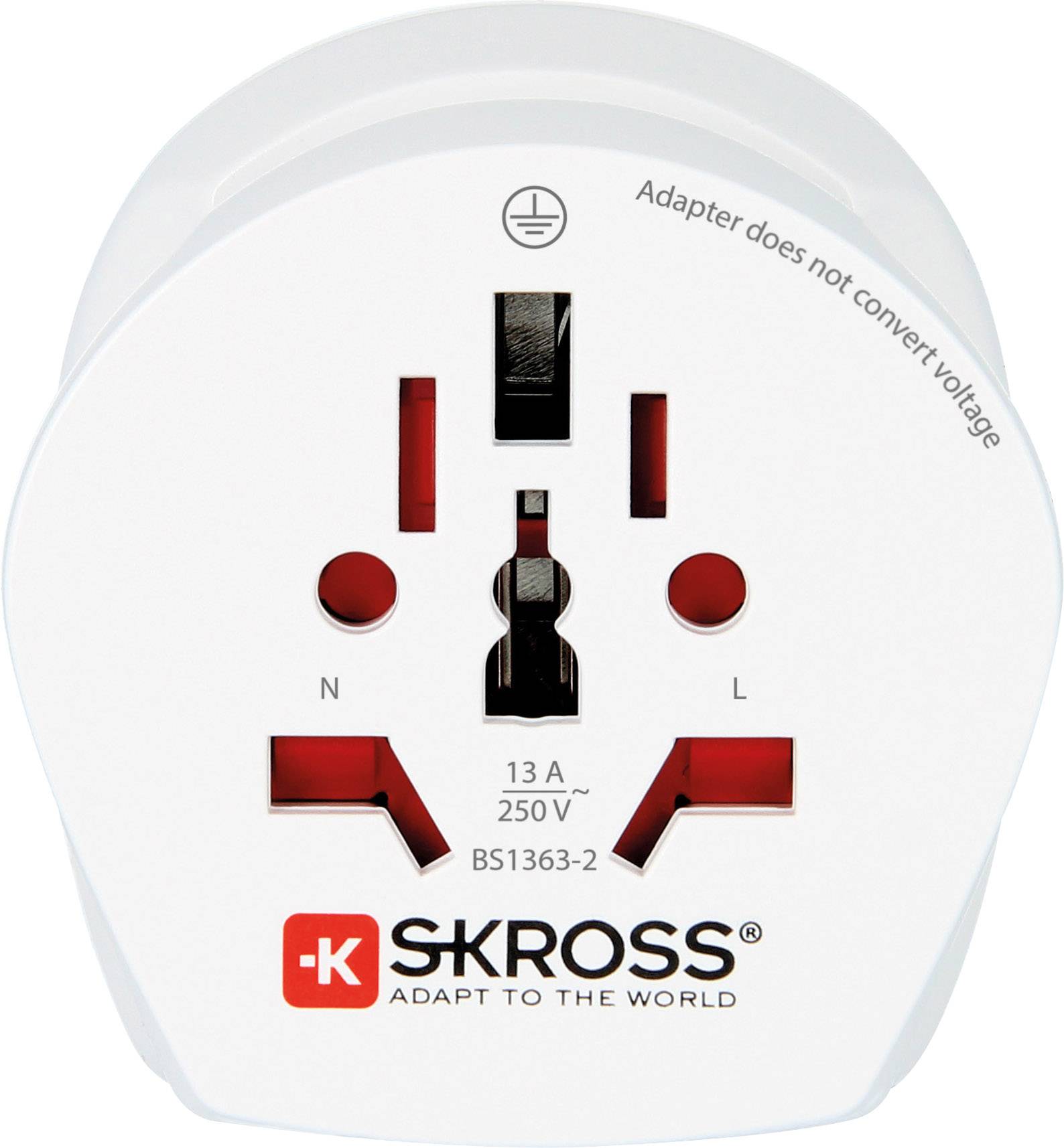 Vita reseadaptrar med tre uttag och texten 'SKROSS Adapt to the World', lämpliga för brittiska eluttag.