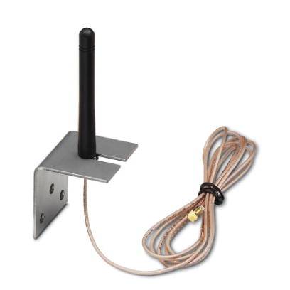 Antenn med kabel, monterad på ett L-format metallfäste.