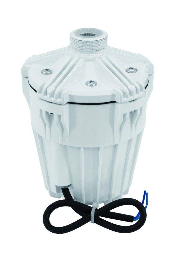 Vit vattenpump med cylindrisk design och kabelanslutningar, lämplig för användning i vatteninstallationer eller brunnar.