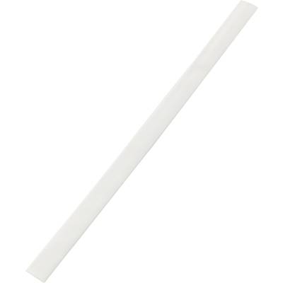 En vit plastsugrör i närbild, diagonalt placerat framför en vit bakgrund.