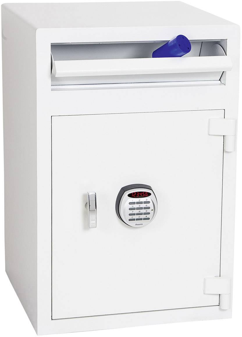 En vit kassaskåp med digitalt kombinationslås och en springa högst upp. En blå flaska sticker ut ur springan.