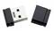 USB-sticka med borttaget skyddshölje, rektangulär form, silvriga kontakter, svart hölje.