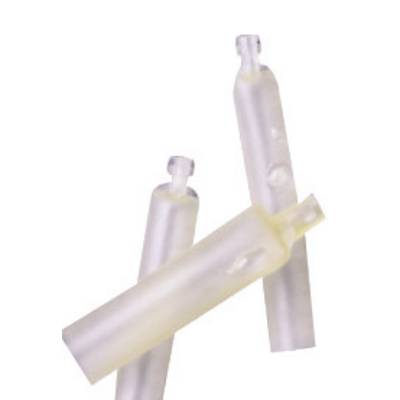 Tre genomskinliga plasttuber med små munstycken i ändarna, placerade snett ovanpå varandra.
