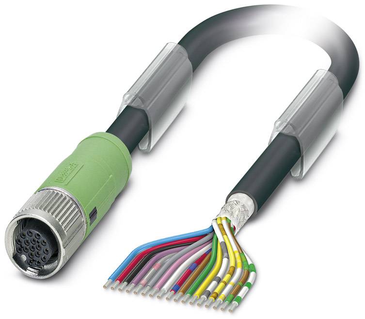 En kabel med en grön kontakt och flera färgade ledare synliga. Den används för att ansluta elektroniska enheter.