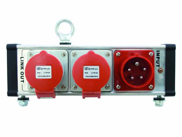 Elektrisk kopplingspanel med tre uttag: två röda uttag för 'Link Out', ett större rött uttag för 'Input'.