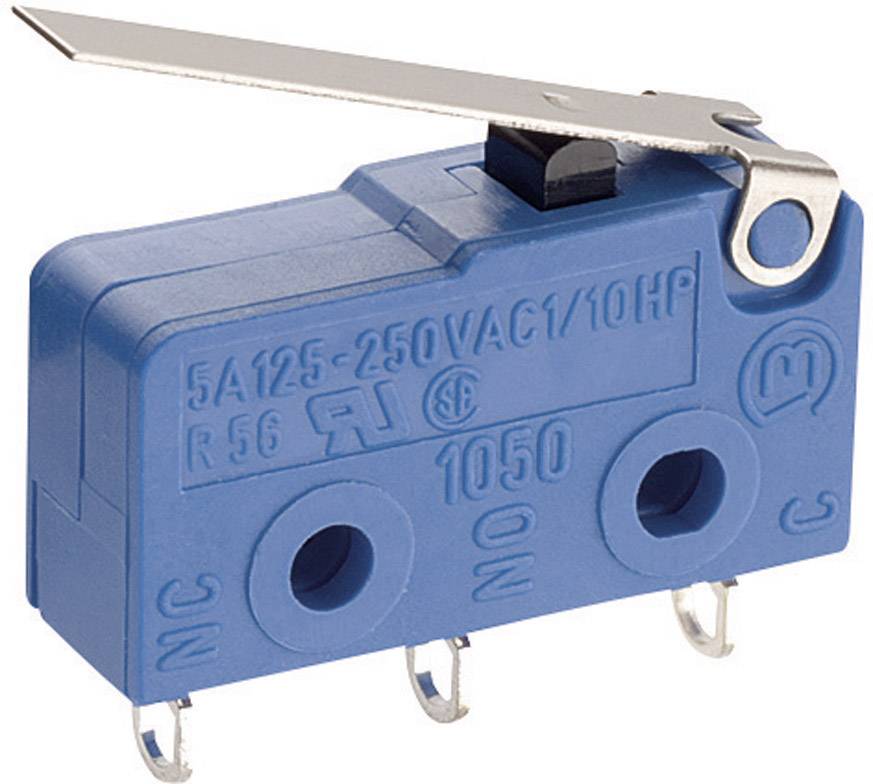Blå mikrobrytare med metallspak, kontaktuppgifter på ytan: '5A 125-250VAC/1/10HP', anslutningar NC, NO, C.