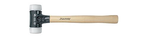 En gummihammer med mörkgrått huvud och ljus trähandtag. Huvudet har två vita gummiändar. Märkning 'Hickory' på handtaget.