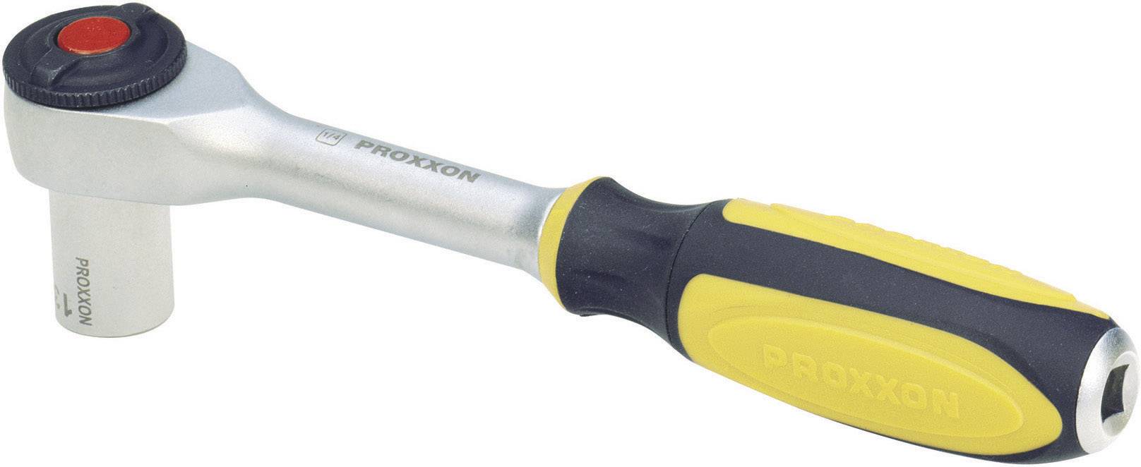 Skiftnyckel med gult handtag och silverfärgat huvud, visad från sidan. Varumärket 'Proxxon' synligt på både huvud och handtag.