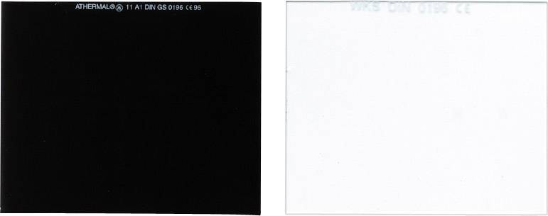 Till vänster ett svart kvadrat, till höger ett vitt kvadrat, båda med teknisk text.