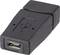 En svart USB-adapter med en Mini-USB-kontakt på ena sidan och en USB-A-hona på den andra sidan.