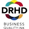 Bilden visar logotypen 'DRHD' med en färgglad cirkel runt om och texten 'Business Quality Ink' under.