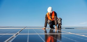 Odstraňování závad na fotovoltaických modulech a solárních instalacích