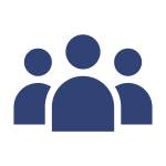 Ein dunkelblaues, grafisches Symbol, das eine Gruppe von drei Personen nebeneinander darstellt.