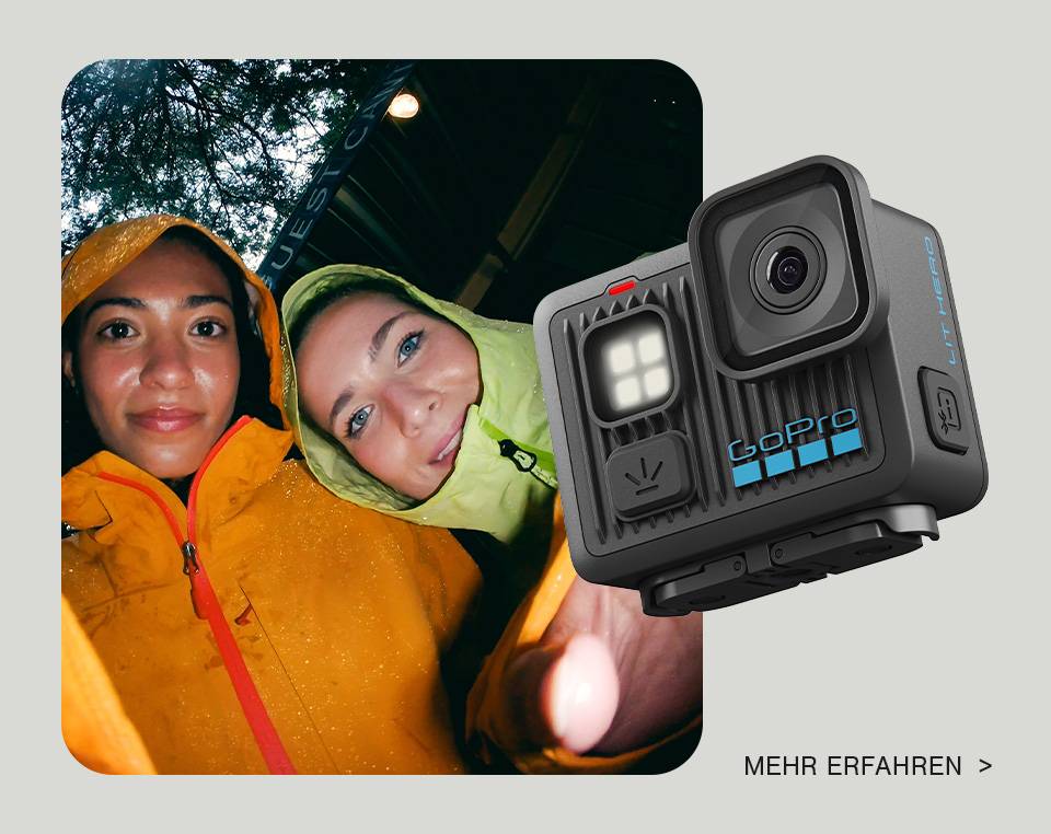 GoPro Kamera, die beim Wassersport verwendet wird, mit einem Bild von Personen, die im Wasser spielen.