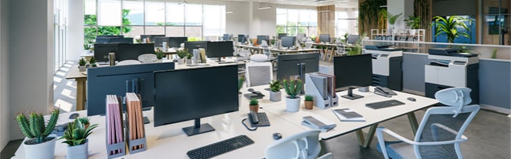 Ein offenes Büro mit komplettem Inventar und Ausstattung.