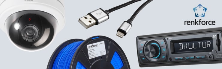 Collage aus Renkforce-Produkten mit Überwachungskamera, USB-Ladekabel, Filamentrolle und Autoradio vor hellem Hintergrund.