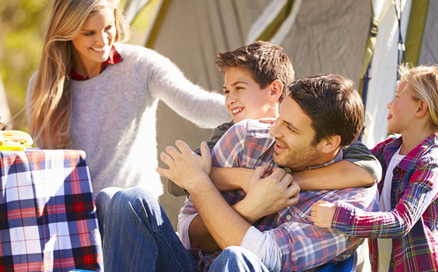 Camping Ausrüstung - für mehr Komfort beim Camping mit dem Caravan
