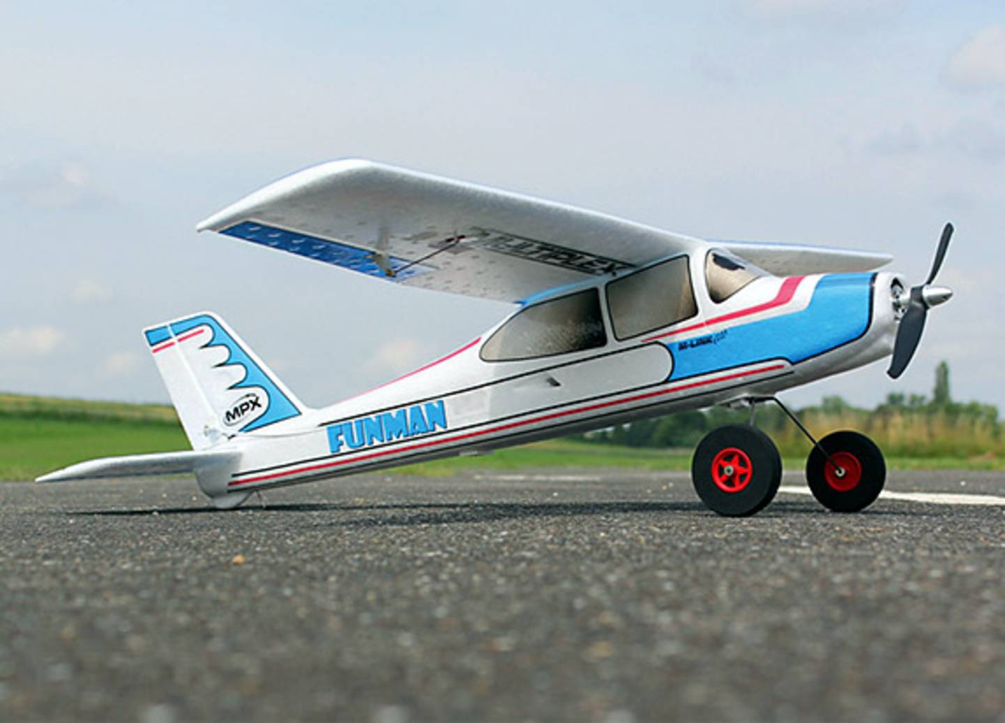 Avion motorisé RC