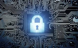 Stilisiertes Vorhängeschloss auf Schaltkreis, symbolisiert die Netzwerkschrank-Sicherheit und den Schutz von IT-Komponenten.