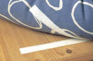 Teppichboden mit Klettband fixiert